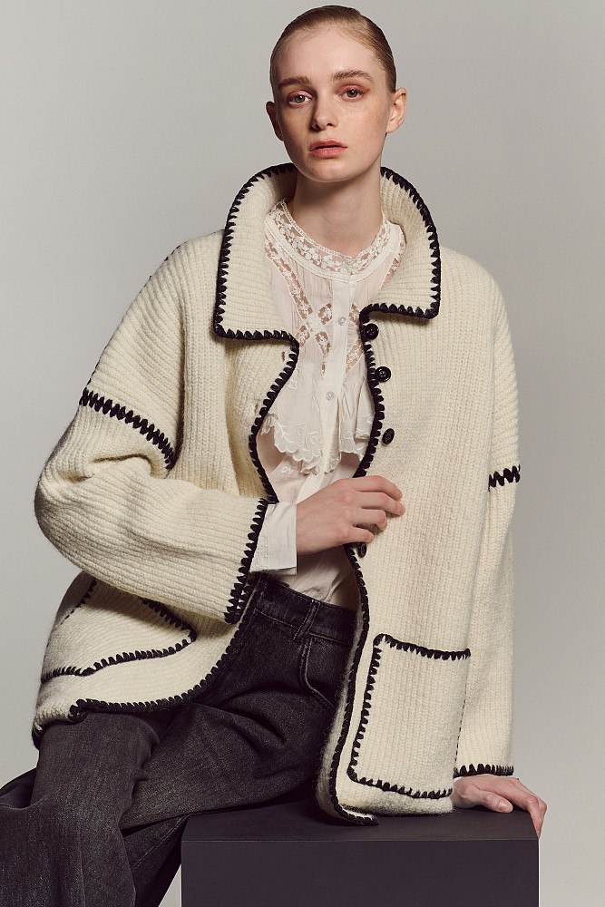 Knitted cardigan with embroidered detail
