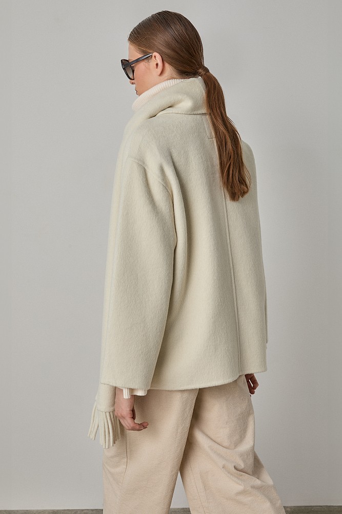 Shorline coat with scarf