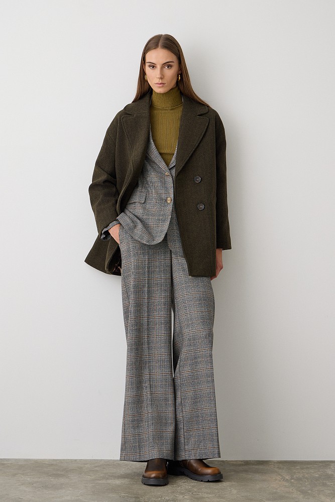 Shortline herringbone coat