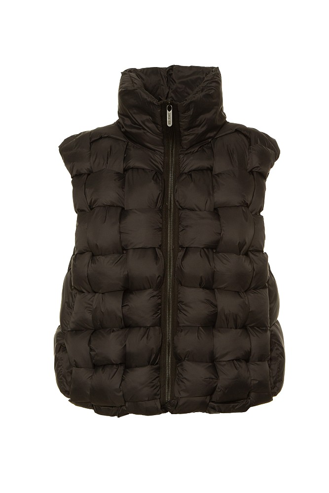 Sleeveless puffer vest