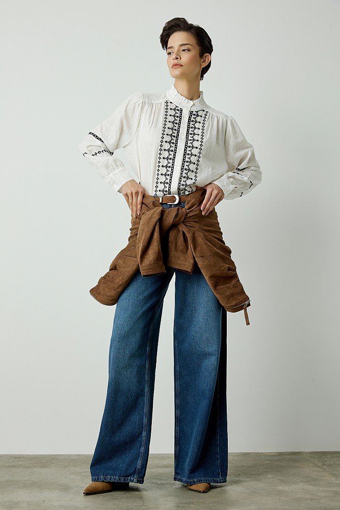Embroidered shirt with lurex