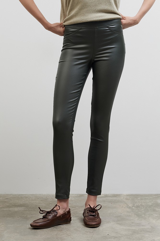 Leather look leggings with pockets