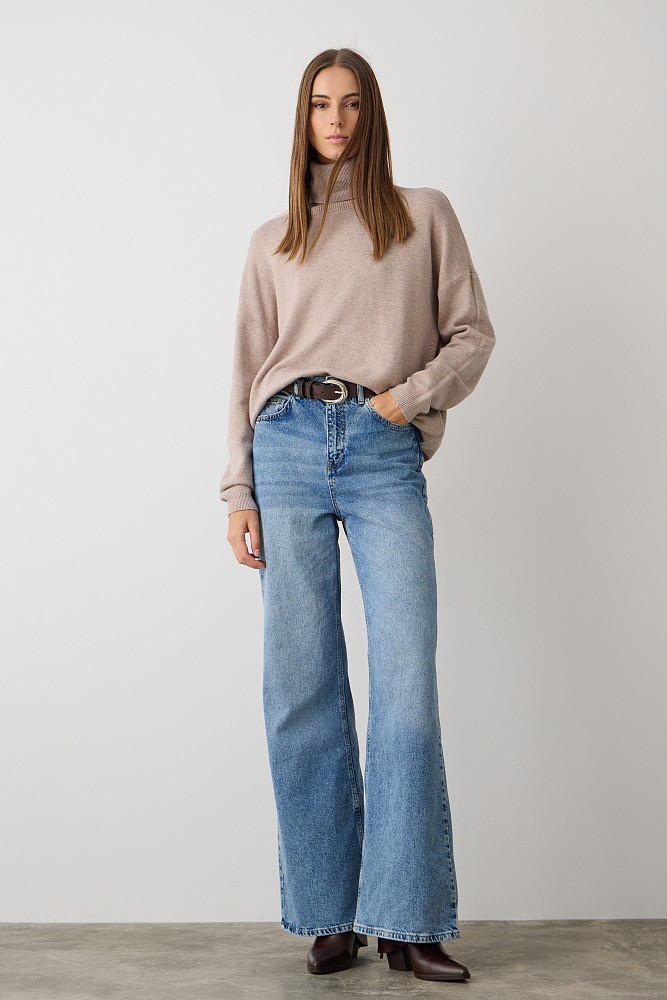 Oversized sweater with turtleneck