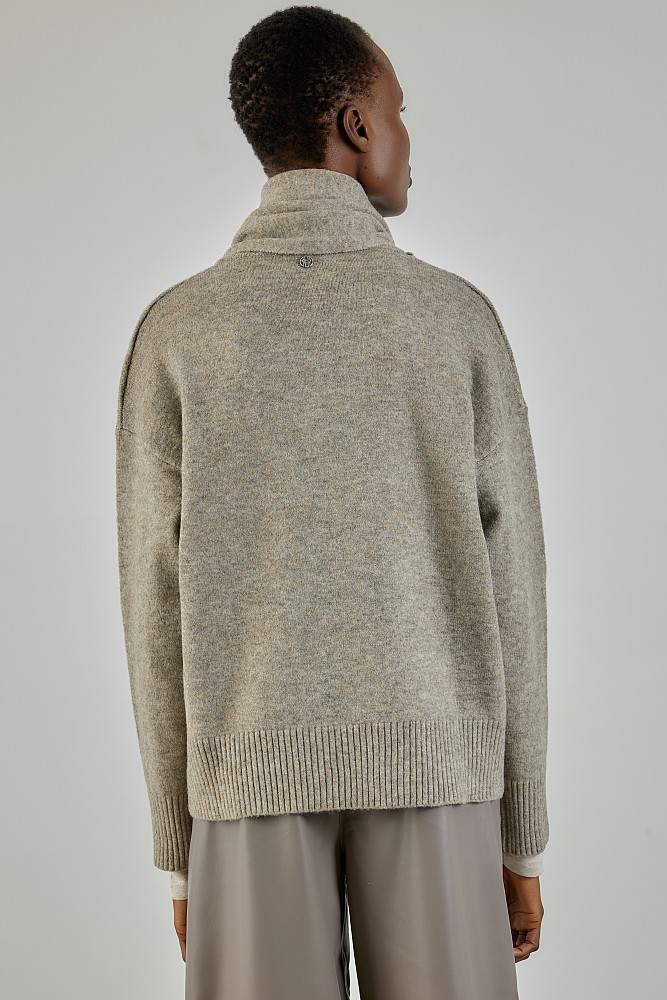 Sweater with scarf