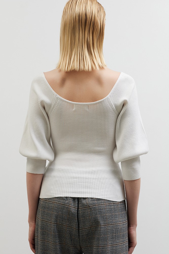 Ribbed top with ballon sleeves