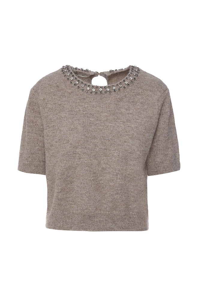 Shortleeve pullover with rhinestones