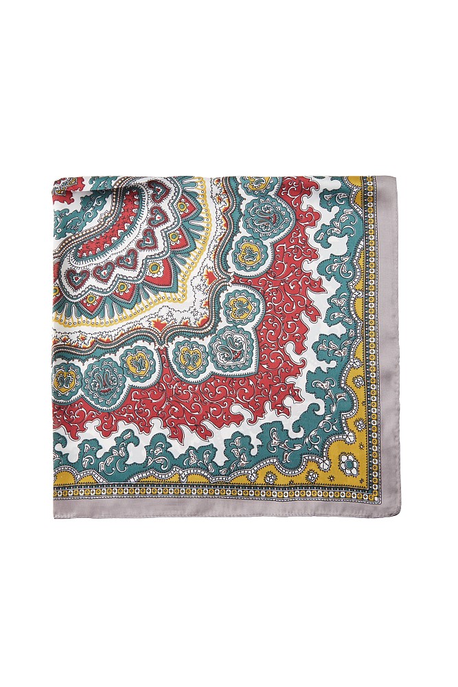 Printed scarf with jewelry