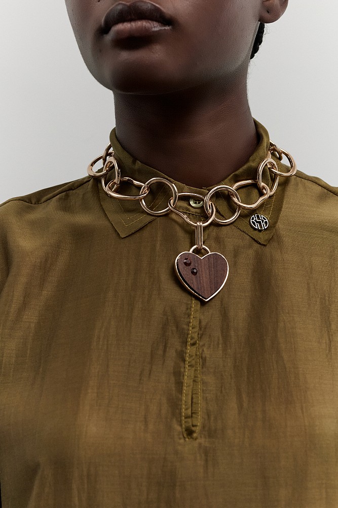 Necklace with hoops and heart