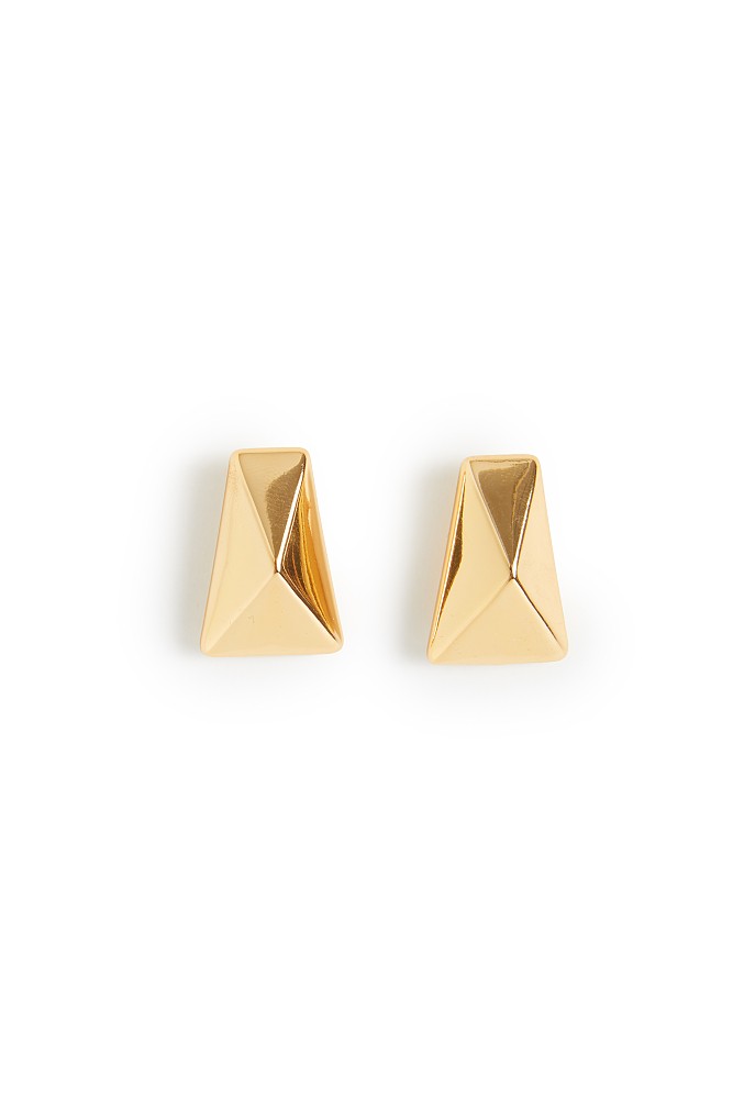 Earrings in geometric shape