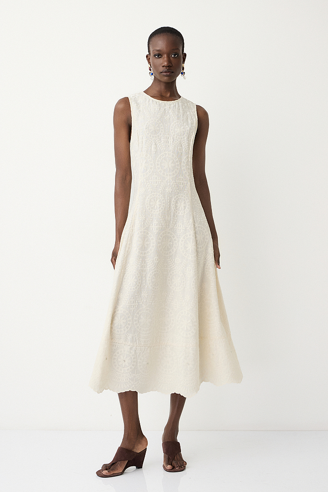 Vestido midi bordado