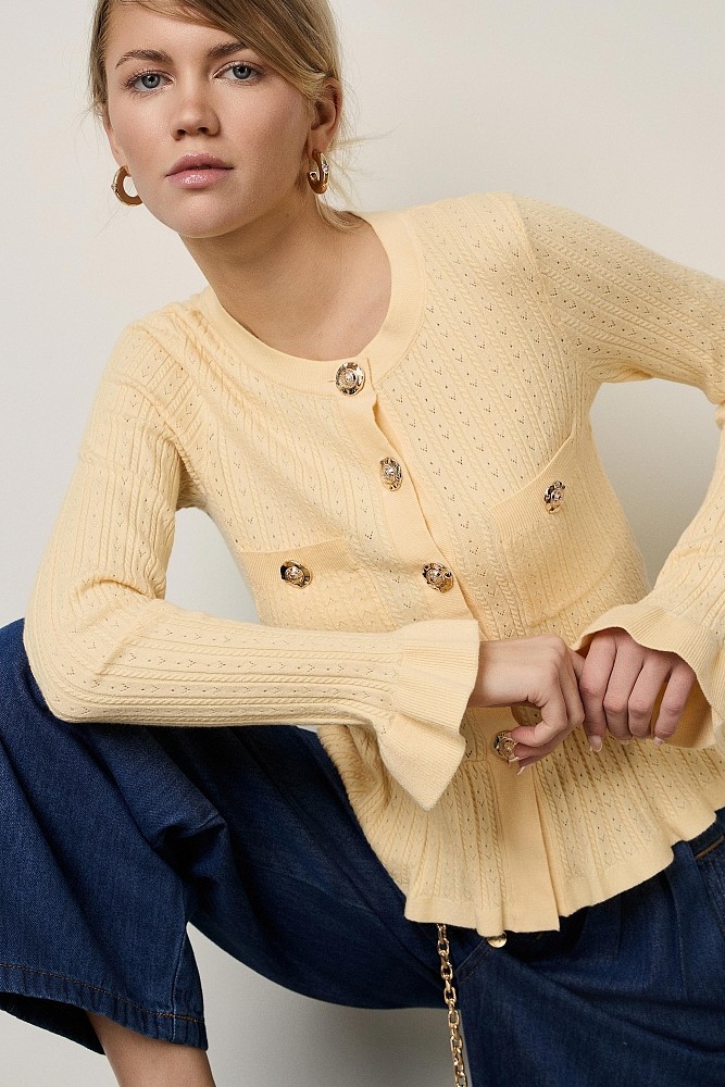 Knitted cardigan with ruffles