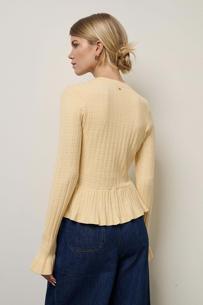 Knitted cardigan with ruffles