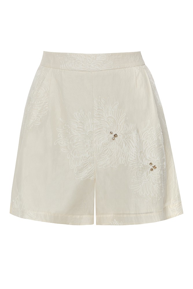 Embroidered shorts with rhinestones