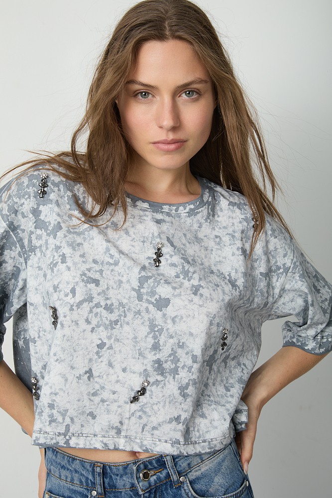Tie-dye t-shirt with rhinestones