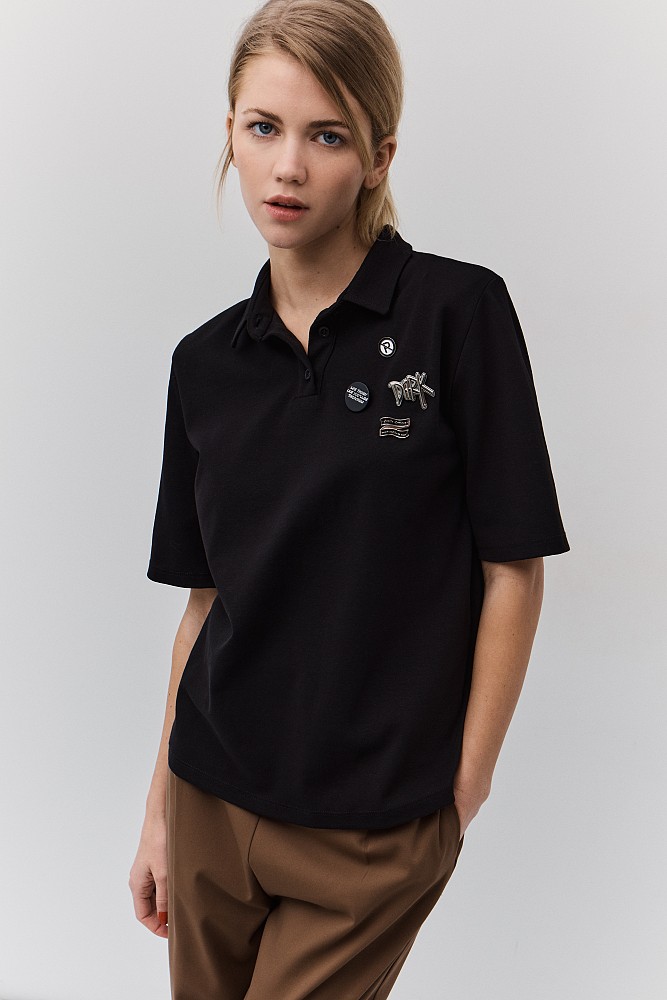 Polo μπλούζα με κονκάρδες