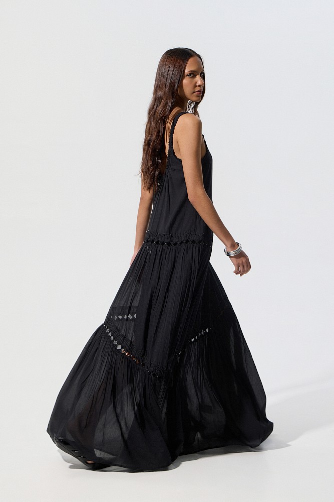 Maxi dress with decorated details