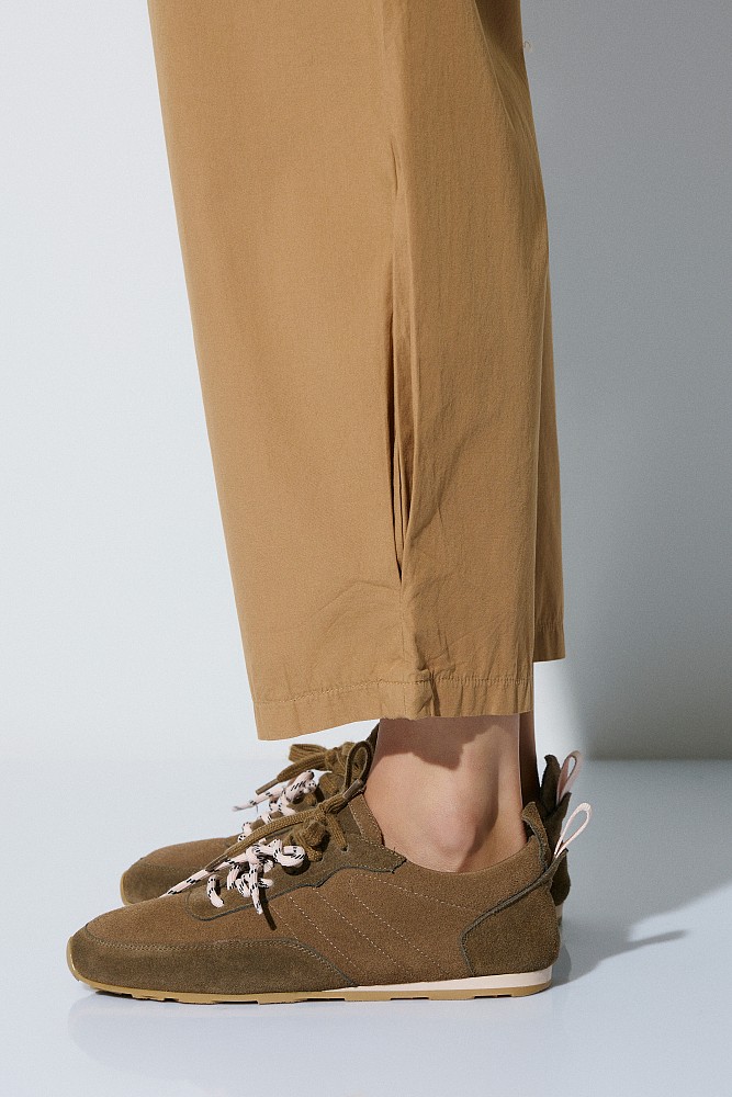 High-waisted poplin trousers