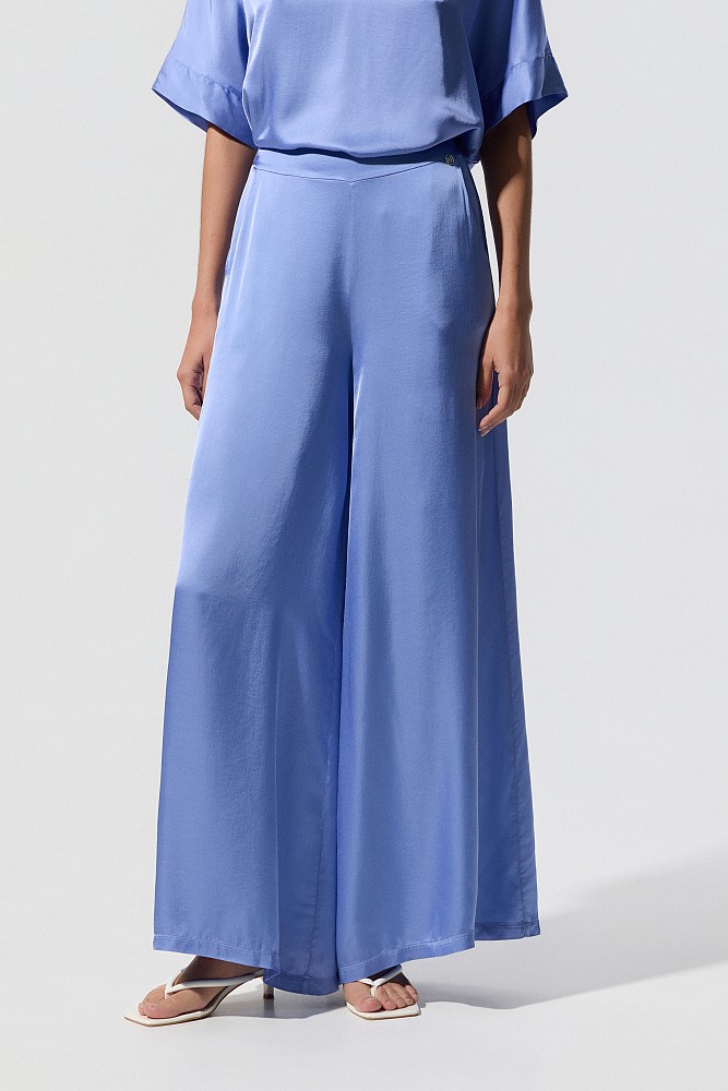 Pantaloni cu aspect satinat