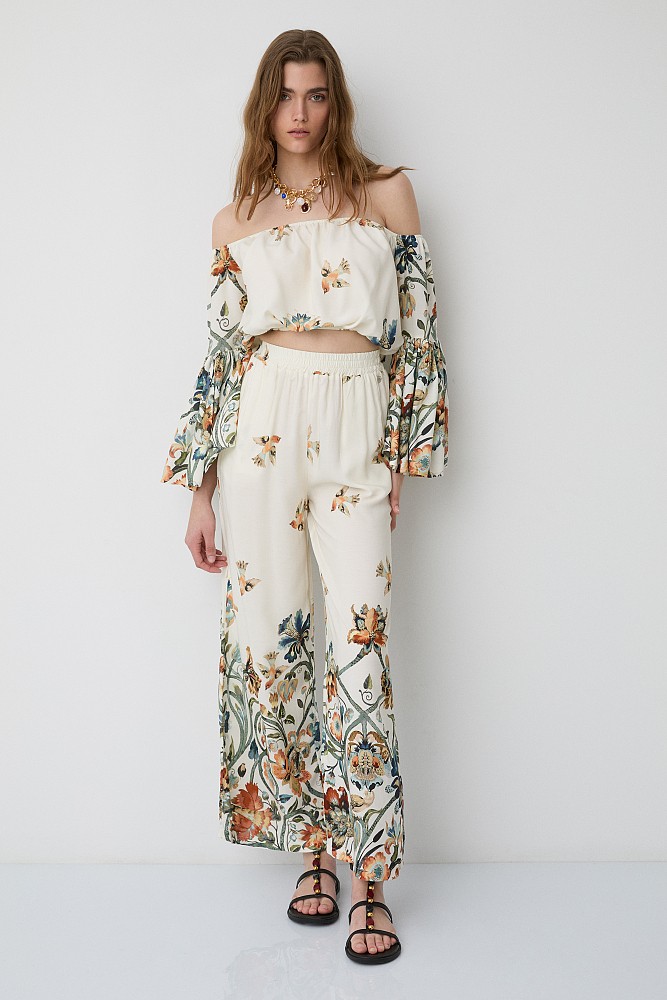 Printed high-waisted trousers