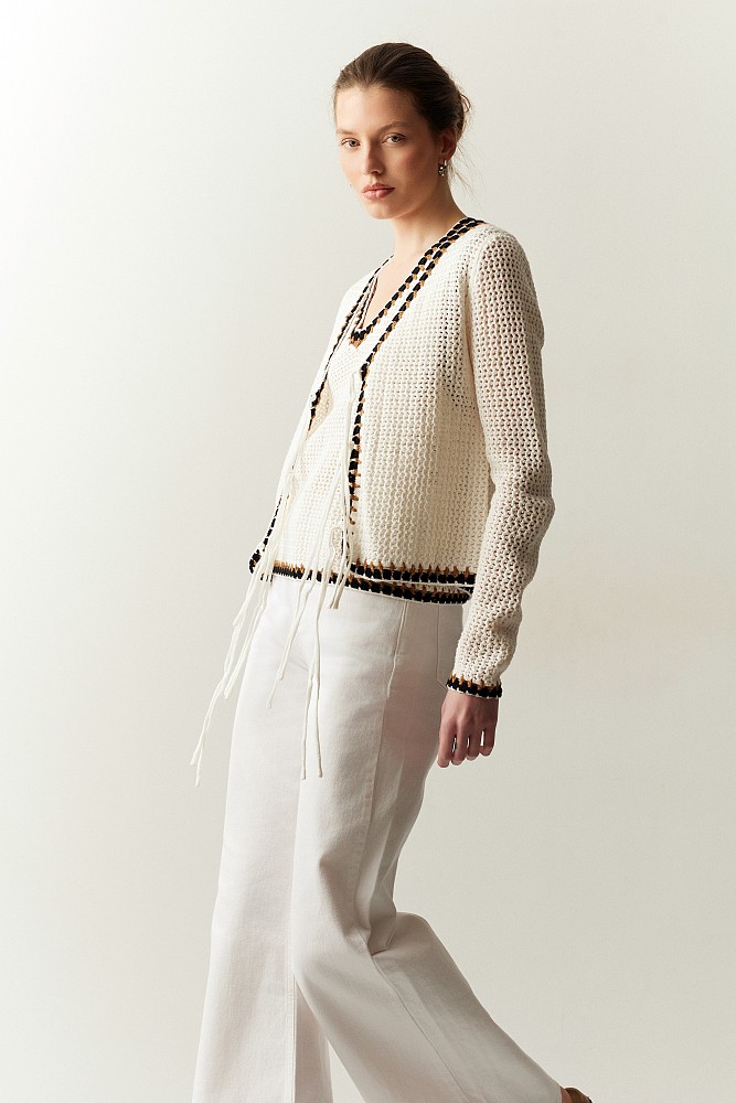 Knitted cardigan with self tie