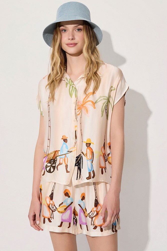 Short-sleeve shirt with prints