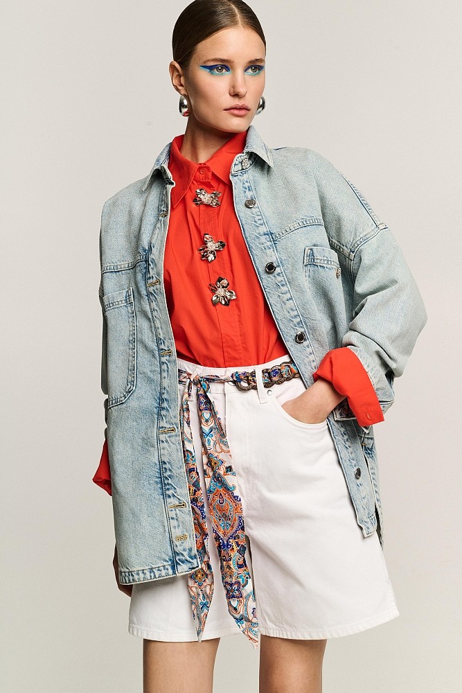 Cămașă oversized din denim cu pietricele