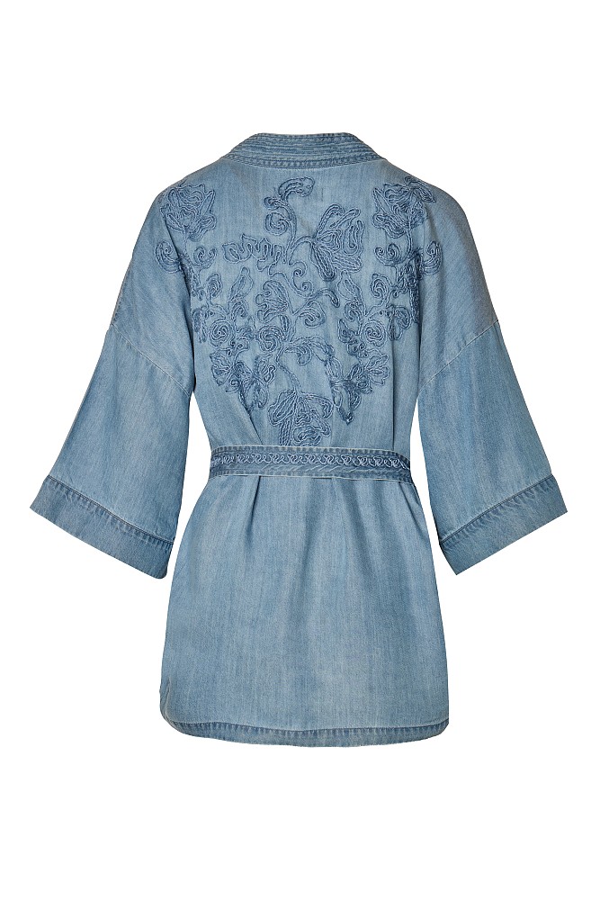 Embroidered kimono