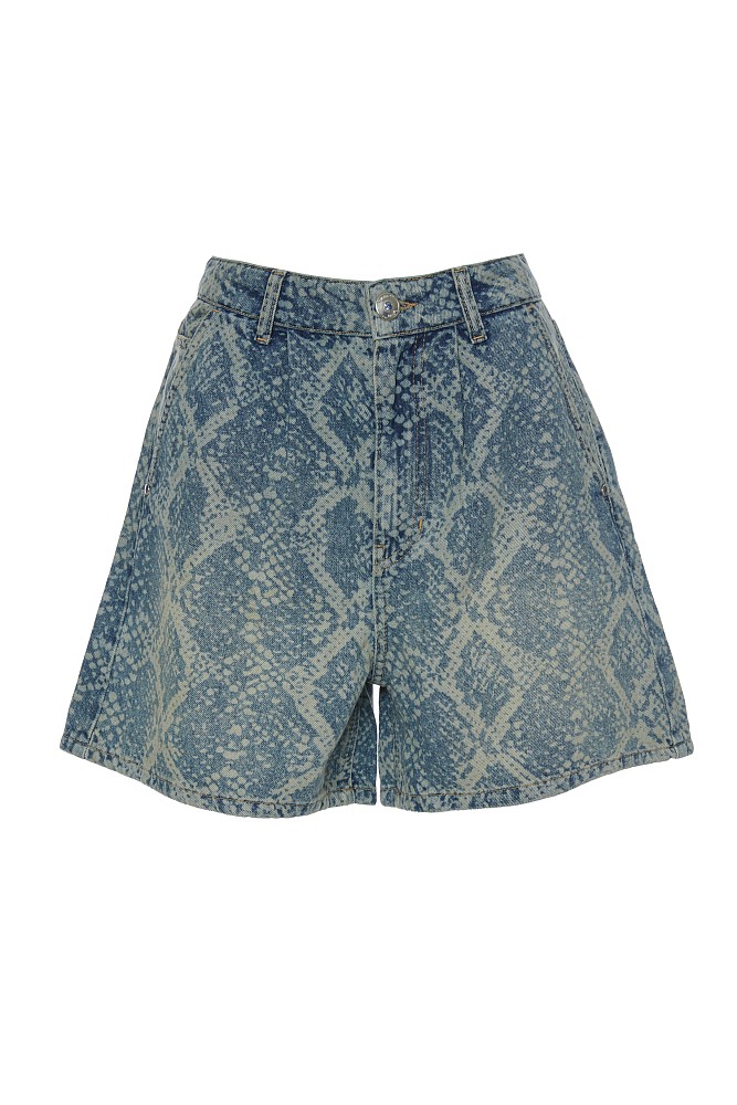 Kiala shorts with snake print