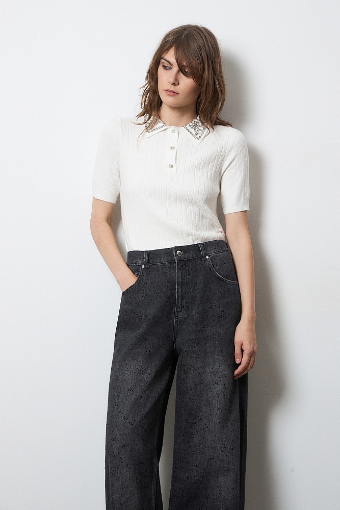 Short sleeves sweater with rhinestones