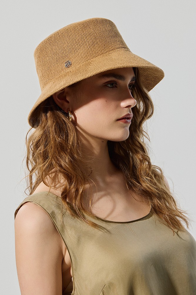 Straw hat