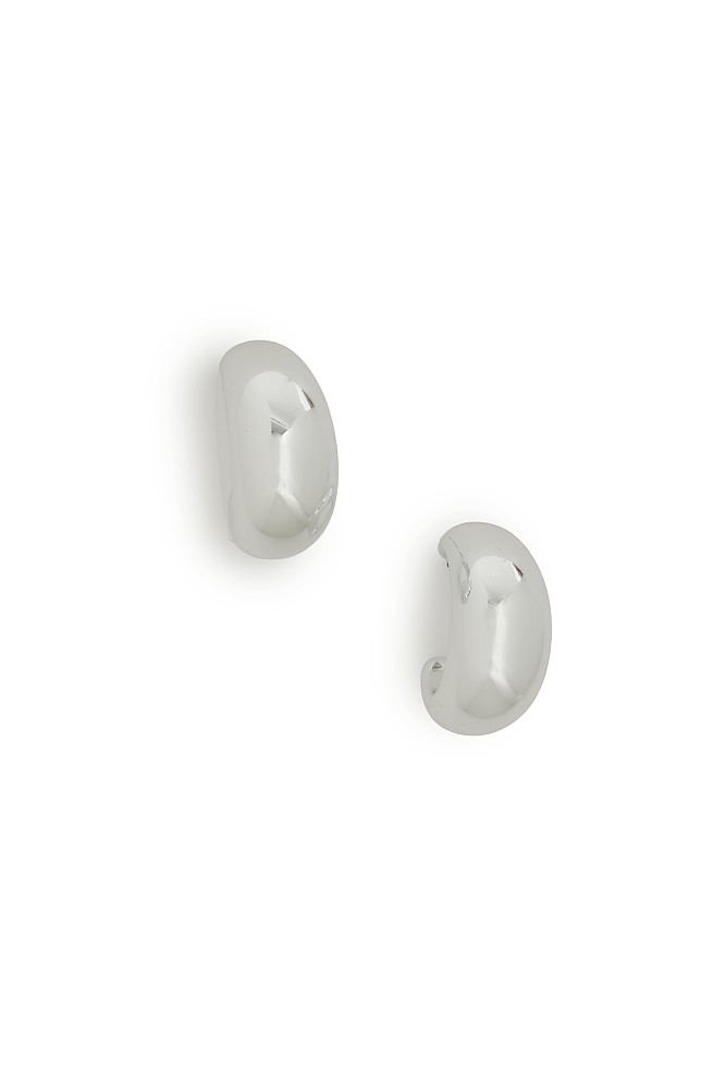 Earrings in half moon shape