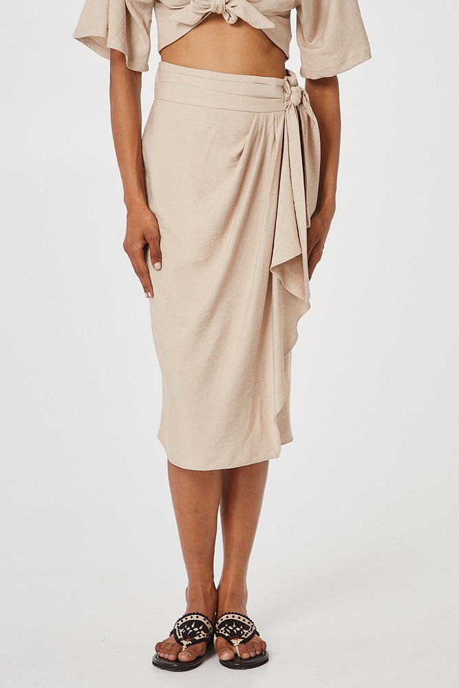 Wrap skirt with side self-tie fastening