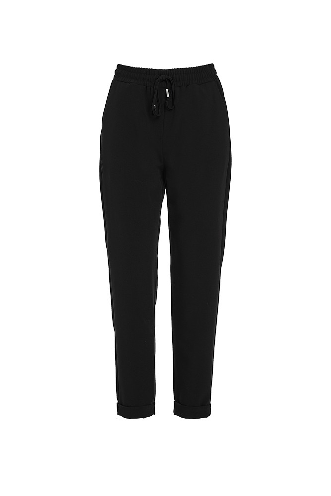 Trousers with waist fastening
