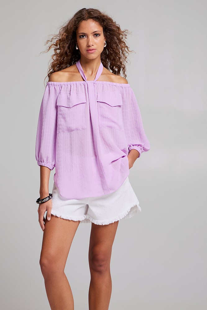 Off-shoulder in shirt style blouse