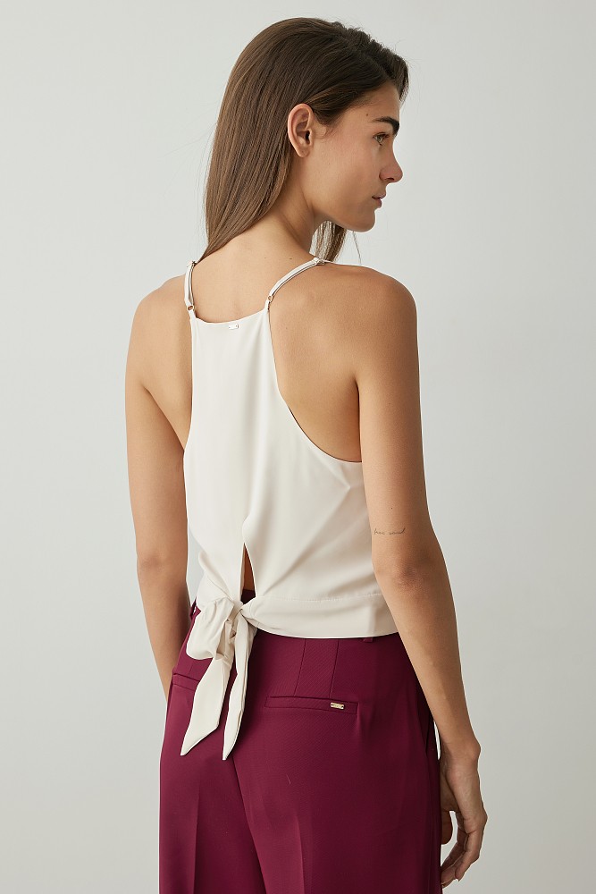 Crop top blouse with lace