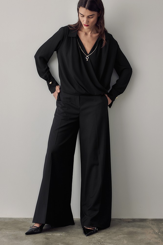 Wrap blouse with chain