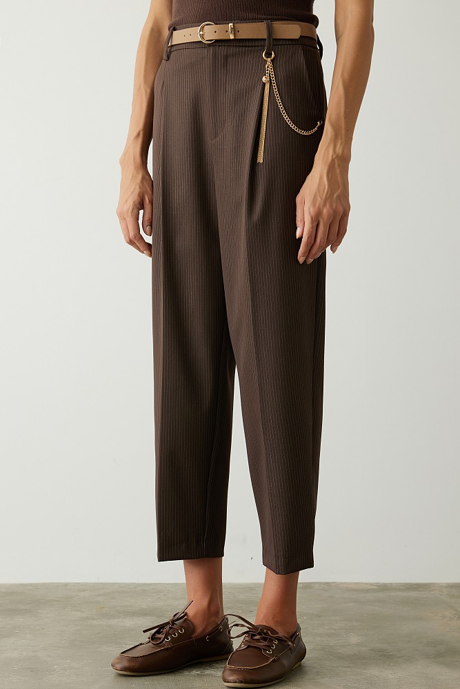 Striped pants with chain