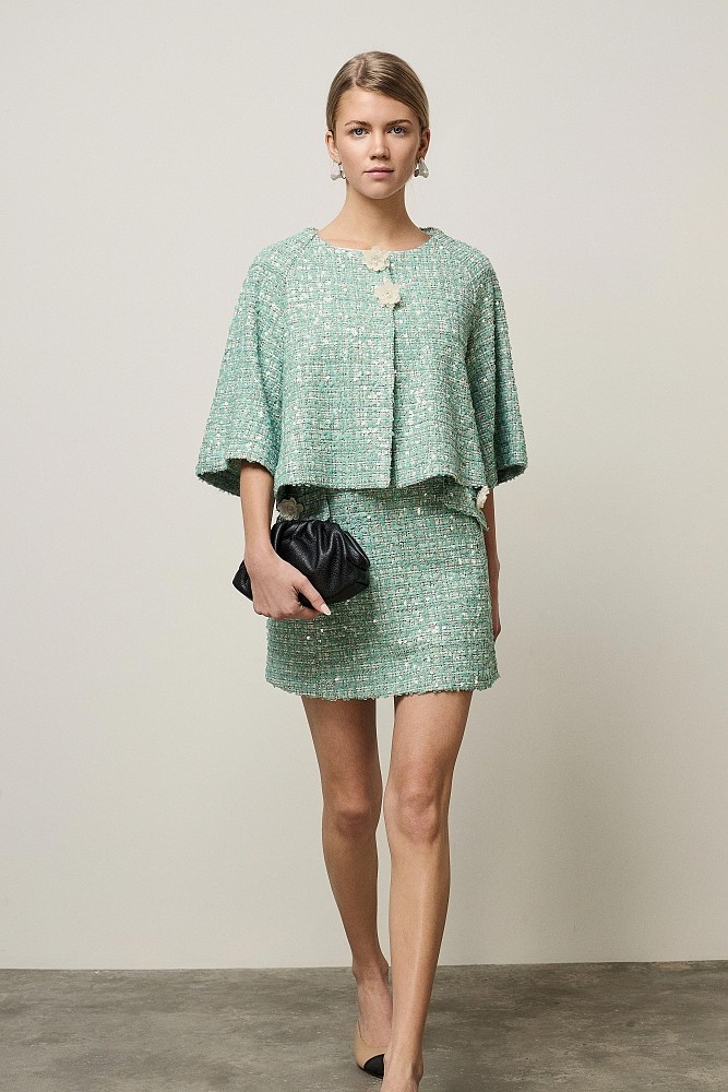 Vestido mini de tweed con lentejuelas