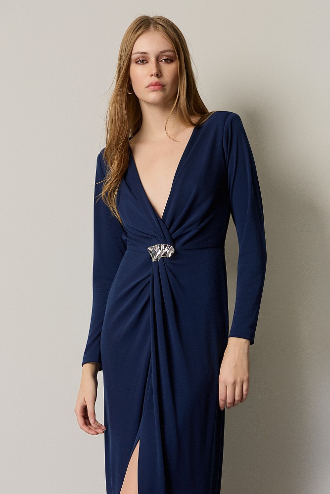 Vestido cruzado midi con pedrería