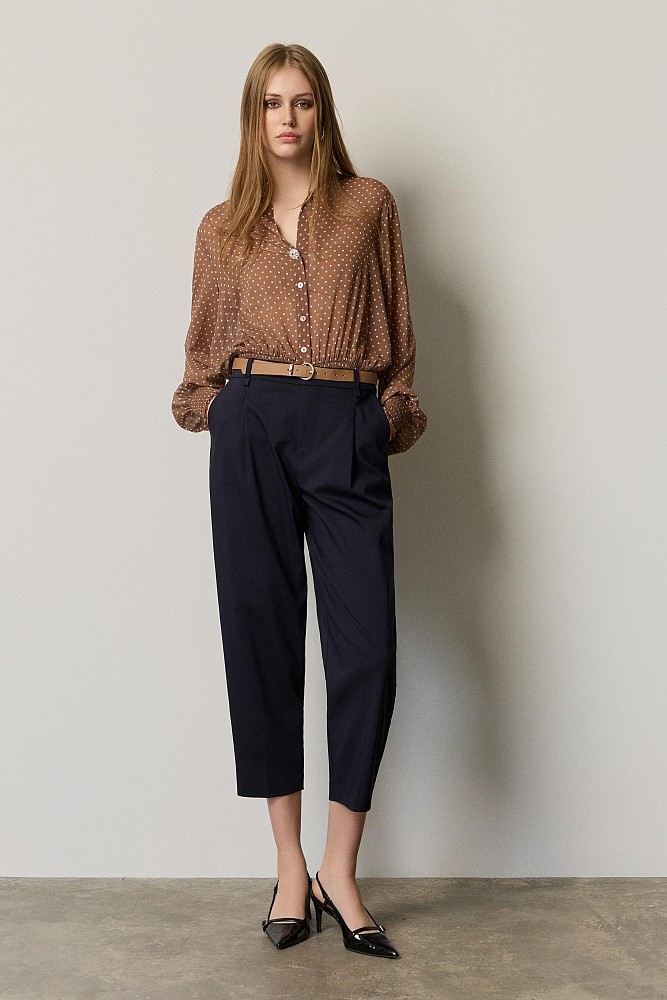 Pantaloni barrel cu curea