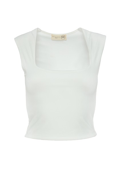 Basic sleeveless top
