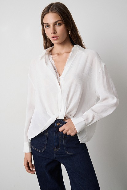 Crepe shirt with a lace top
