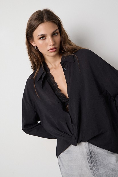 Crepe shirt with a lace top