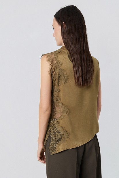 Blouse with lace and satin touch
