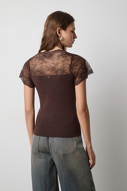 V-neck blouse with lace