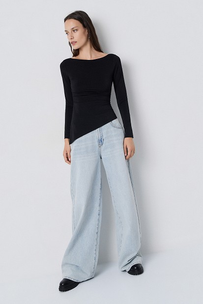 Asymmetric long-sleeve blouse