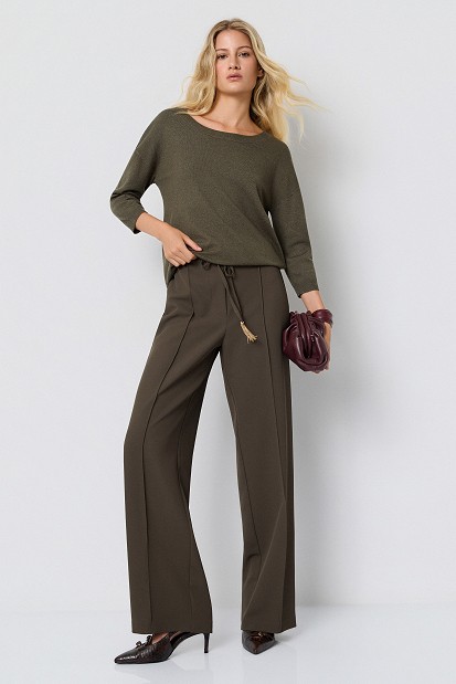 Fabric trousers with a tie drawstring waist