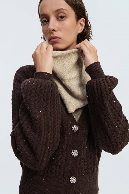 Кnit cardigan with jewel buttons