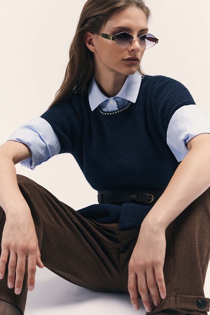 Sweater with decorative stones