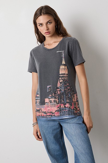 Printed T-shirt with rhinestones